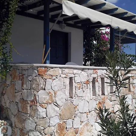 Crystal Naxos 1 At 미크리 비글라