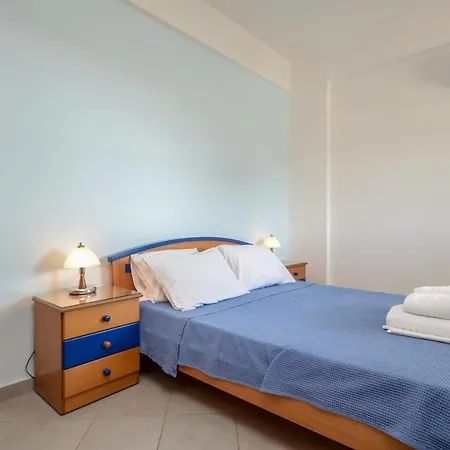 Crystal Naxos 1 At 아파트호텔 4*