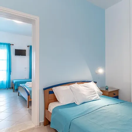 Crystal Naxos 1 At 아파트호텔 4*