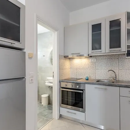 아파트호텔 Crystal Naxos 1 At 미크리 비글라