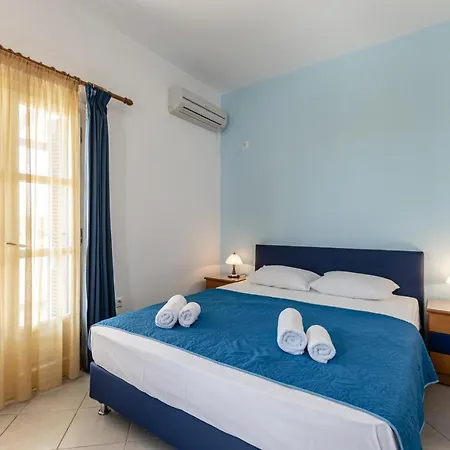 아파트호텔 Crystal Naxos 1 At 미크리 비글라