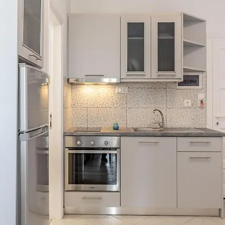 Crystal Naxos 1 At 아파트호텔 미크리 비글라