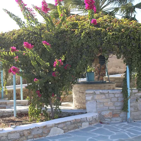 아파트호텔 Crystal Naxos 1 At 미크리 비글라