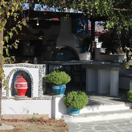 Crystal Naxos 1 At 아파트호텔 4*