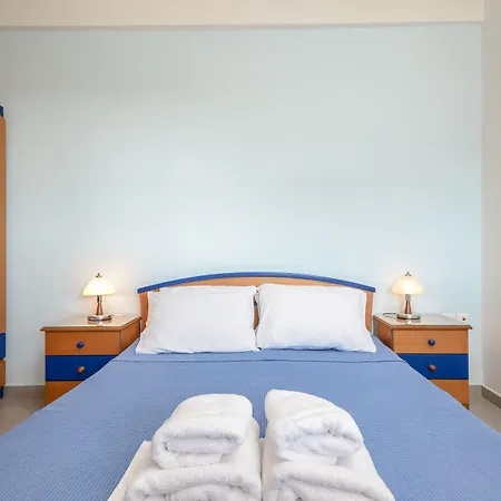 아파트호텔 Crystal Naxos 1 At