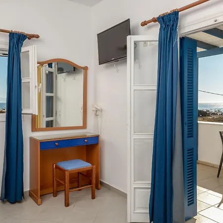 아파트호텔 Crystal Naxos 1 At