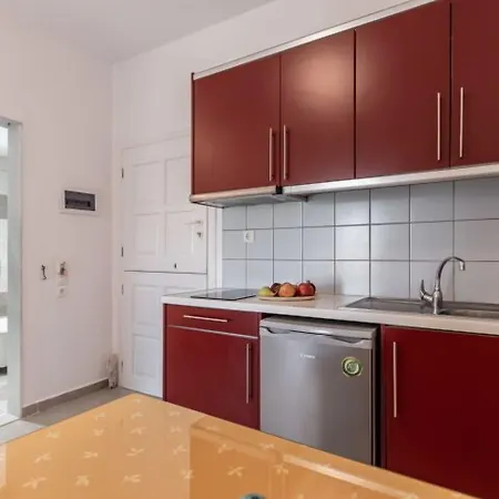 Crystal Naxos 1 At 아파트호텔 4*