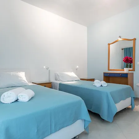 Crystal Naxos 1 At Ξενοδοχείο με διαμερίσματα 4*