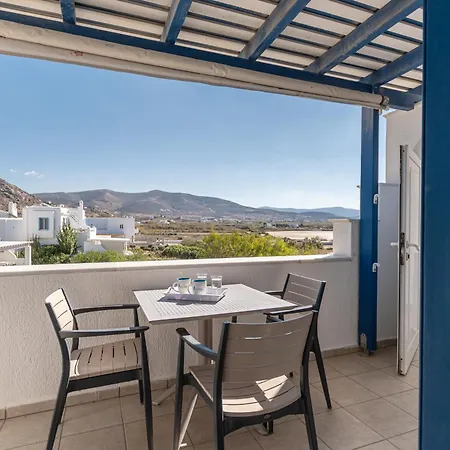 Crystal Naxos 1 At Apartmanhotel Mikrí Vígla