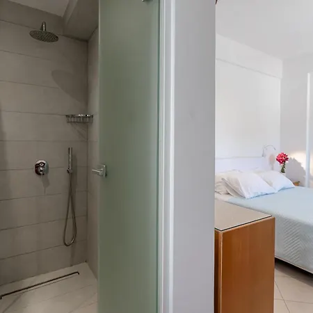 Crystal Naxos 1 At Apartmanhotel