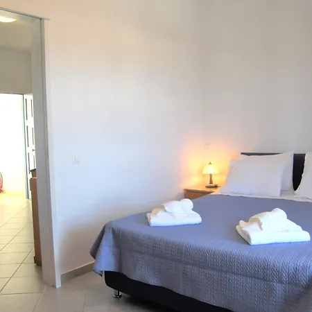 Crystal Naxos 1 At Mikri Vigla