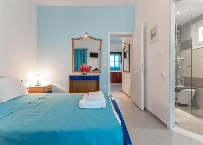 Crystal Naxos 1 At Mikri Vigla