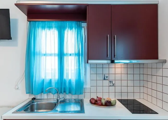 Crystal Naxos 1 At Mikri Vigla