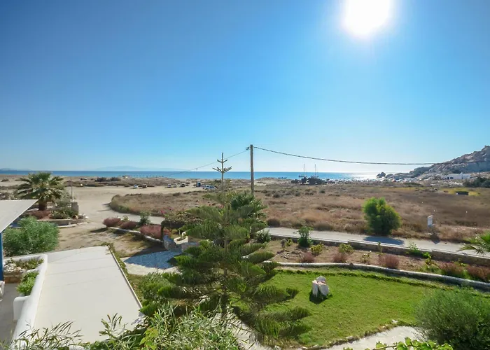 Crystal Naxos 1 At 4*