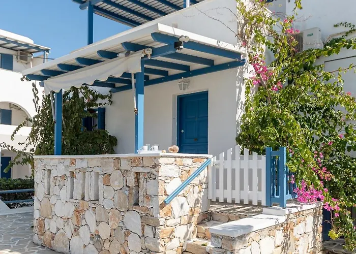 Crystal Naxos 1 At 4*